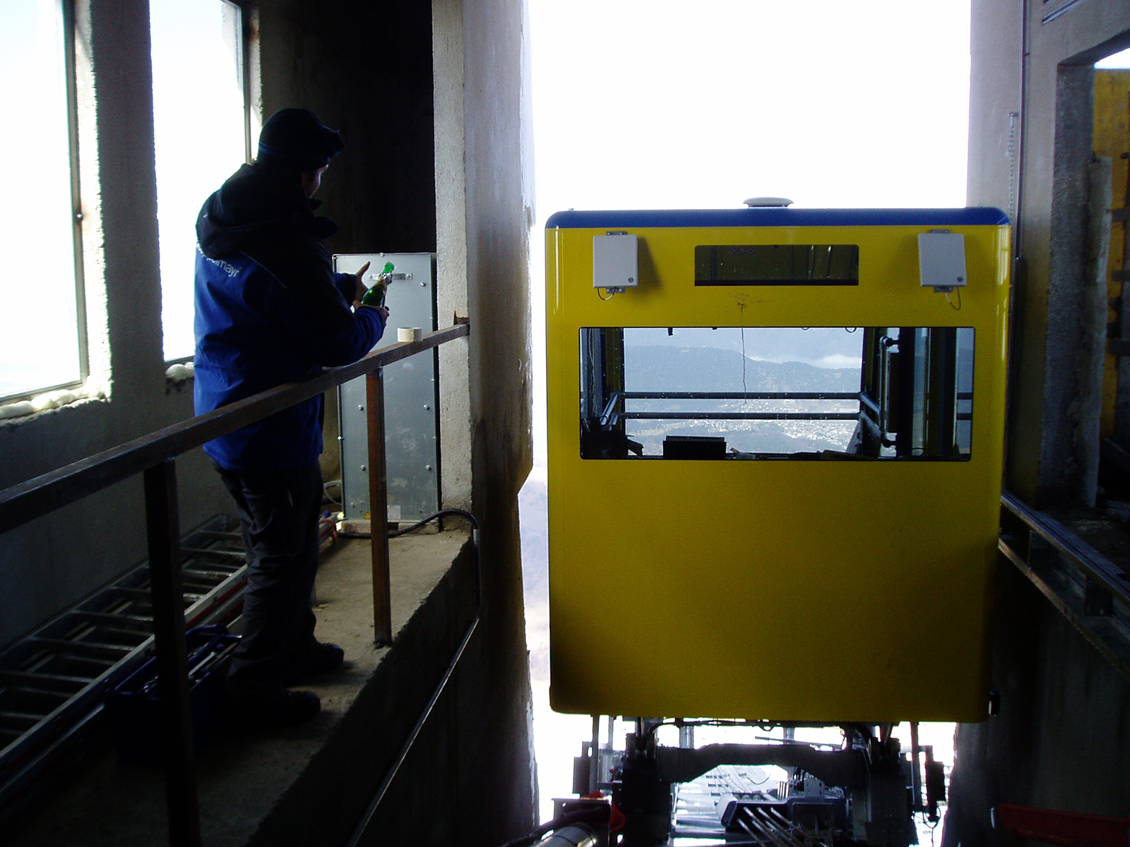 <span id="hs_cos_wrapper_name" class="hs_cos_wrapper hs_cos_wrapper_meta_field hs_cos_wrapper_type_text" style="" data-hs-cos-general-type="meta_field" data-hs-cos-type="text" >Schräglift in Georgien</span>