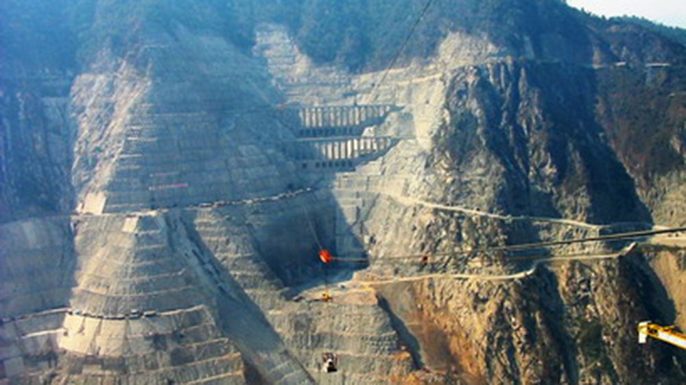 Der Blick über knapp 3km zur anderen Talseite