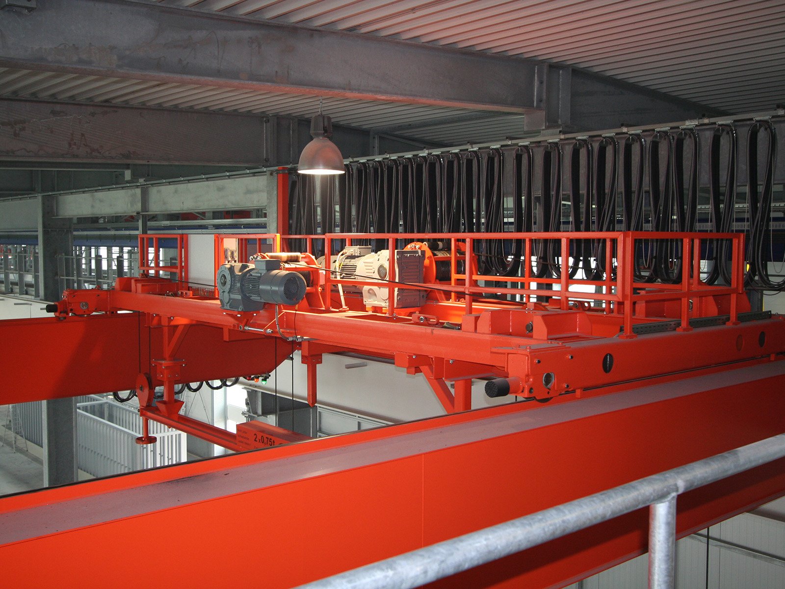 Der DATAEAGLE Classic 3702A Slave im Schaltschrank an der Krankatze.